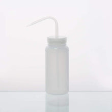 Load image into Gallery viewer, Labvida 6pcs of Wide Mouth Safety Wash Bottles, Vol.500ml 17oz, LDPE Bottle with PP Draw Tube, LVM007
