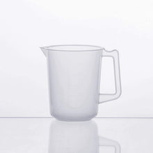 Load image into Gallery viewer, Labvida 3pcs of Handled Plastic Beakers, Vol.250ml, PP Material, with Molded Graduation, LVB007
